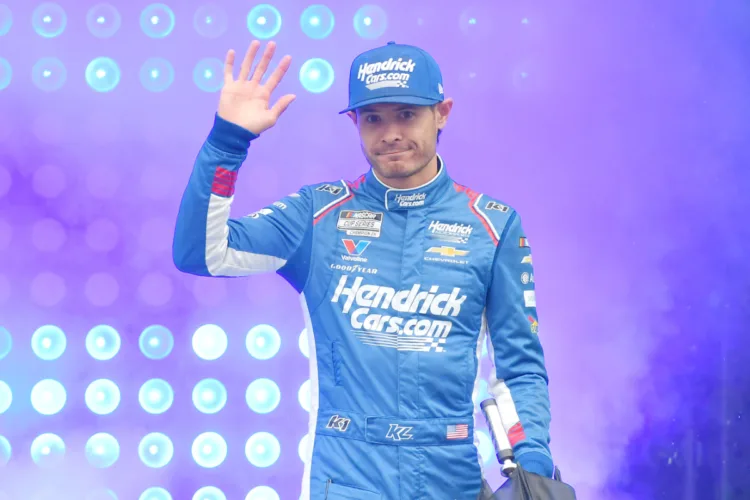 Chase race, pressure intensifies